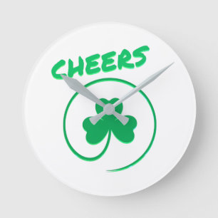 Cheers Klöver Shamrock Grönt an White Elegant Rund Klocka