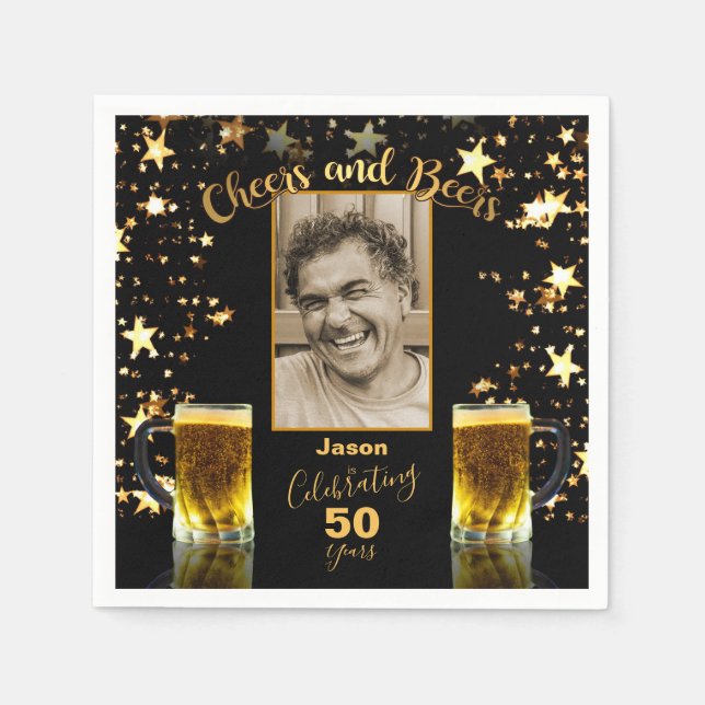 Cheers och Öl 50:e födelsedag Black + Guld Stars Pappersservett (Framsidan)