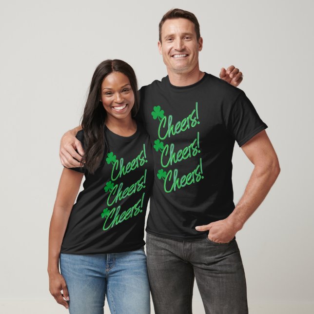 Cheers St Patrick's Irish roligt drickande team öl T Shirt (Unisex)