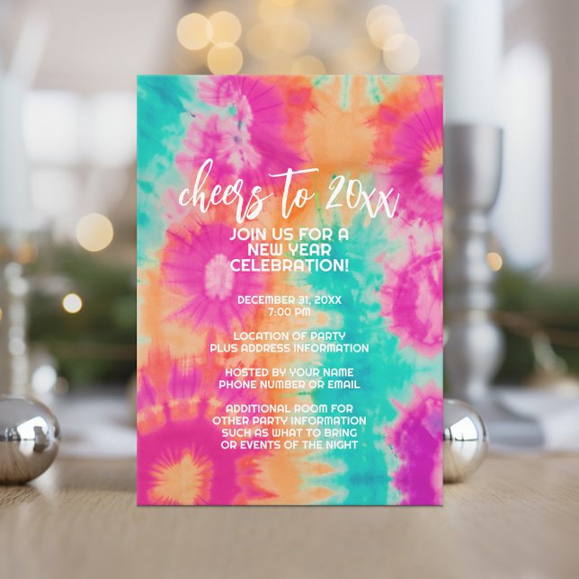 Cheers till nyårsafton för tie-Dye Teal 70s Vibe Inbjudningar (Cheers to the New Year - Tie Dye Party Invitation)