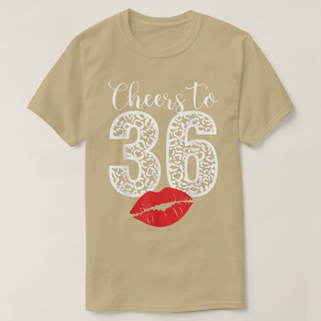 Cheers to 36 Years Läppar Grattis på födelsedagen  T Shirt (Design framsida)