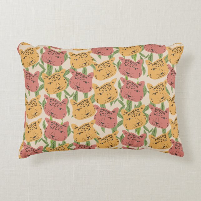 Cheetah Jungle Plants Greenery Coral Grönt Prydnadskudde (Framsidan)