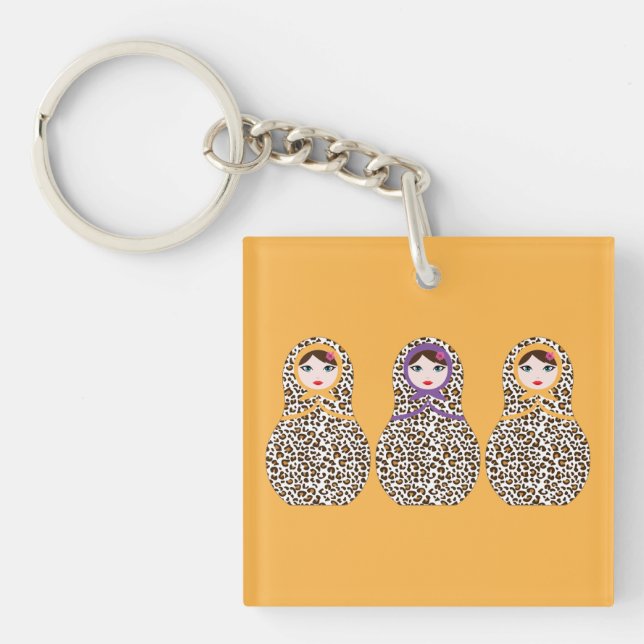 Cheetah Print Matryoshka Keychain (Framsidan)