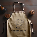 "Chef Pappa" Chef's Hat Typography Grilling Långt Förkläde<br><div class="desc">Den här personligen är för pappa som är en proffs på grillen. Det illustrerar en klassisk kockhatt över ord "CHEF PAPPA" i det dekorativa huvudstaden brev.</div>