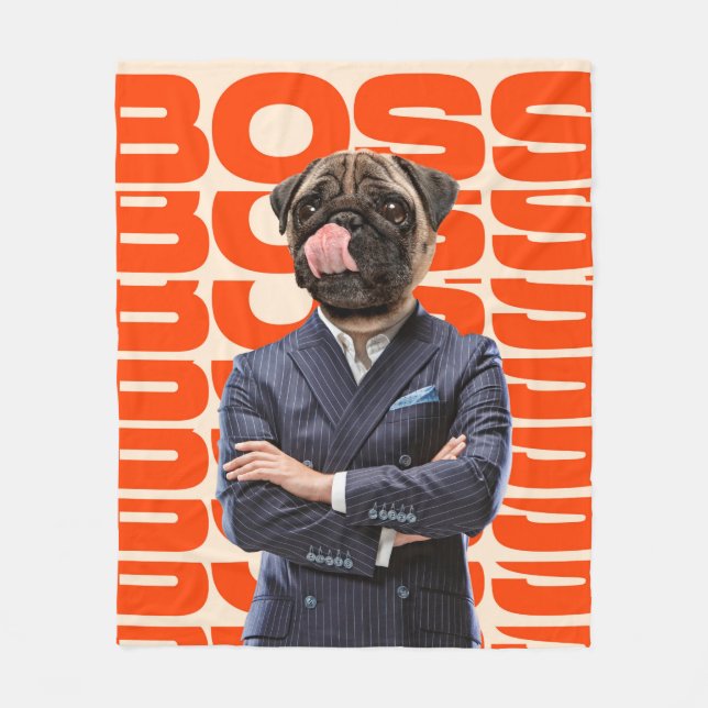 Chef under ledning av hund huvud som står med händ fleecefilt (Framsidan)