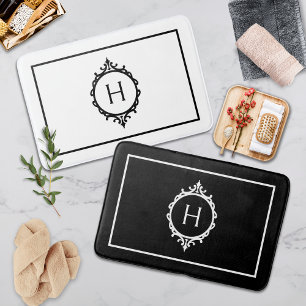 Chelsea Black and White Monogrammed Badrumsmatta