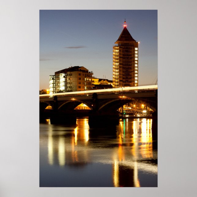 Chelsea Harbour vid solnedgången Poster (Framsidan)