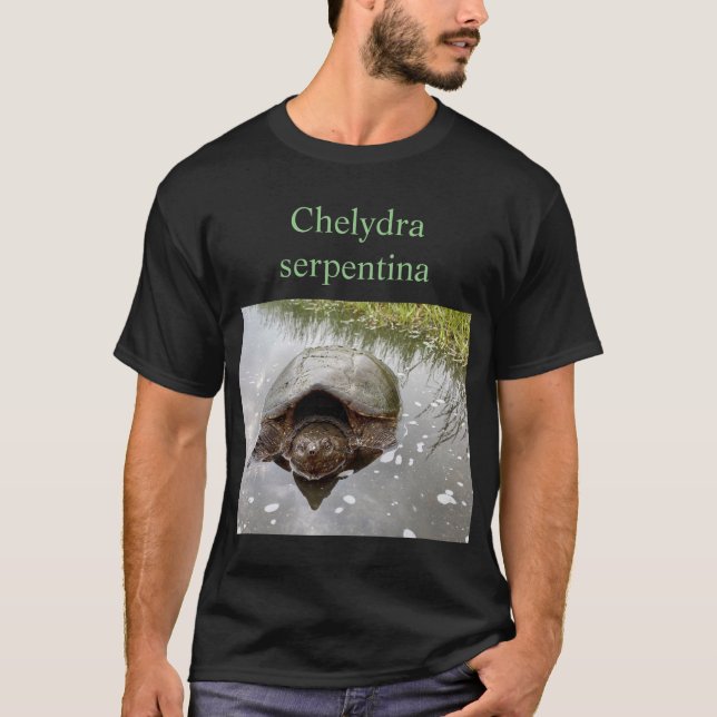 Chelydra serpentina (common snapping turtle) t shirt (Framsida)