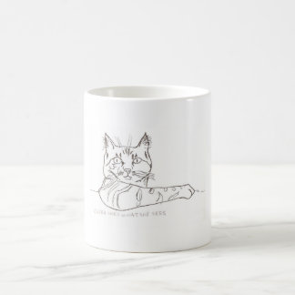Chera gillar vad hon ser kaffemugg