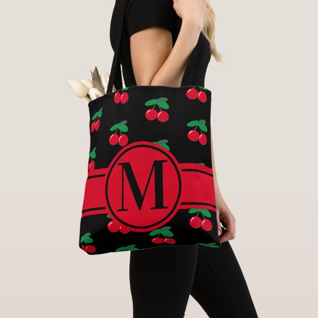 Cherries Fruit Red Mönster Monogram Black Tygkasse (Närbild)