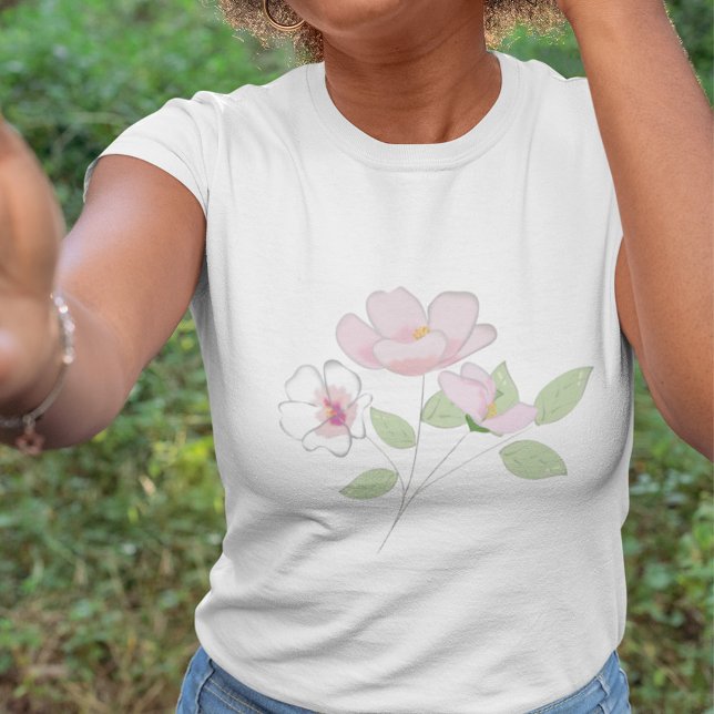Cherry Blommar Women's Basic T-Shirt (Pretty cherry blossoms womens t shirt.)