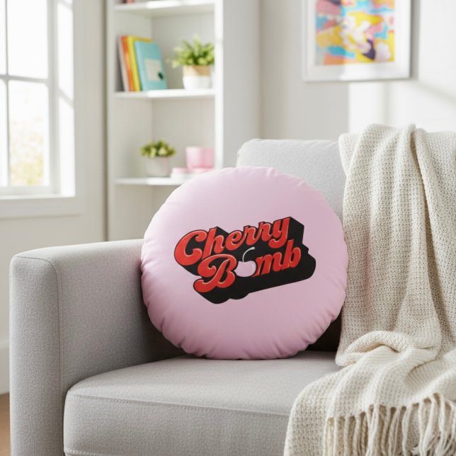 Cherry Bomb Rund Kudde (Skapare uppladdad)