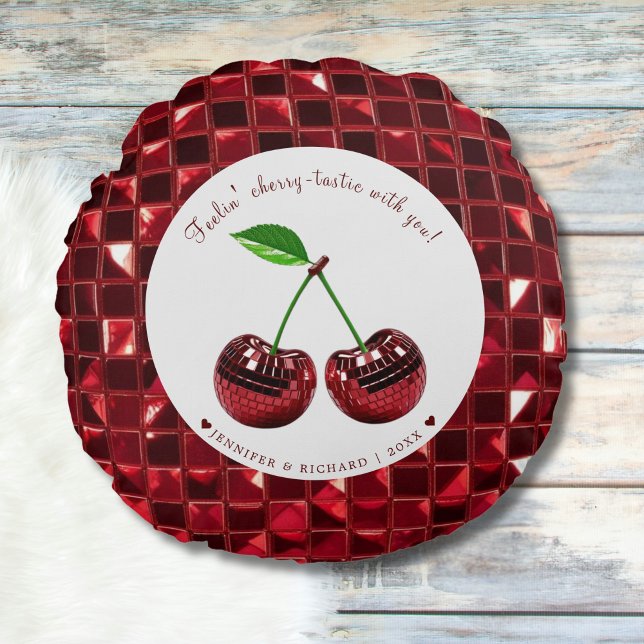 Cherry Coded Valentine Day Round Anpassningsbar Rund Kudde (Cherry Coded Valentine's Day Round Custom Round Pillow)