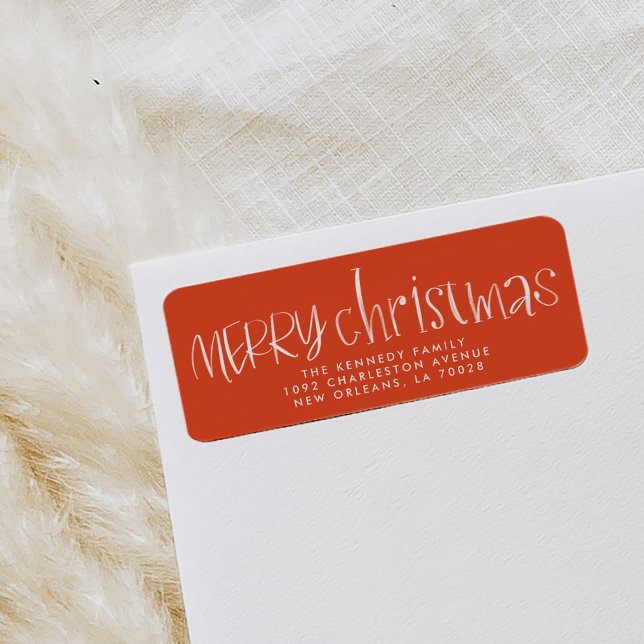 Cherry Red Hand Lettered God jul Adress Returadress Etikett (Red hand lettered red and white festive Christmas return address labels.)