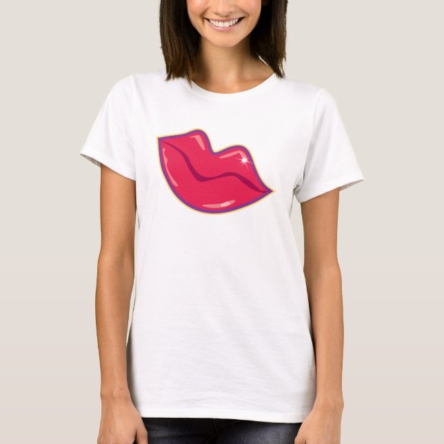 Cherry Red Läppar Tee (Framsida)