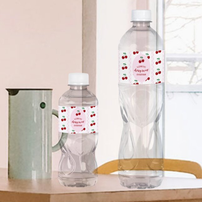 Cherry Sweet Birthday Vattenflaskor Etikett (Skapare uppladdad)