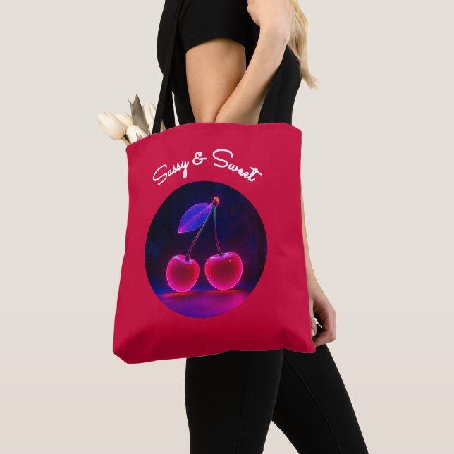 Cherry Vibe – Eldig och rolig Tygkasse (Närbild)