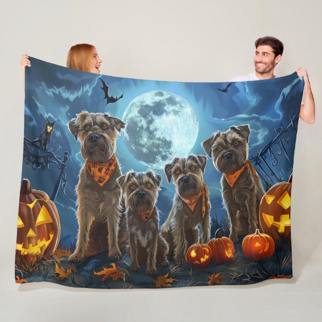 Chesapeake Bay Terrier Halloween Spooky Fleecefilt (På plats)