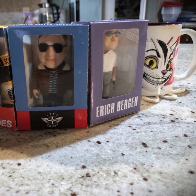 CheshireFX Tea Mugg (Peeking around my 3D Printed Bobble Heads from cheshirefx.com)