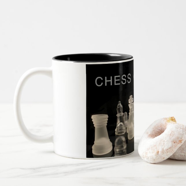 Chess mugg i svartvitt. (Med munk)