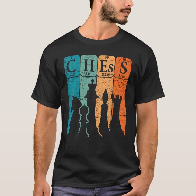 Chess Periodic Bord Inslag Nerd Chess Player Vi T Shirt (Framsida)