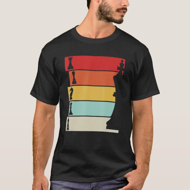 Chess Retro Player Chess Board T Shirt (Framsida)