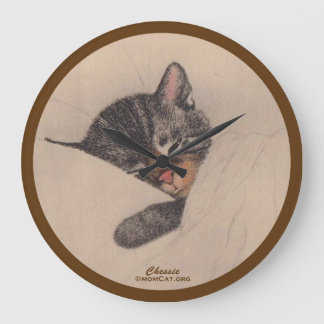 Chessie the Sleeping Kitten Wall Clock (sepia) Stor Klocka