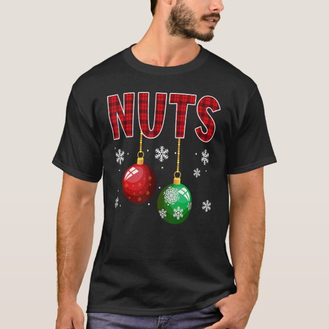 Chest Nuts  Matching Chestnuts Christmas Couples N T Shirt (Framsida)
