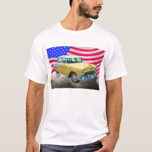 Chevrolet 1955 Bel Air med amerikanska flaggan T Shirt