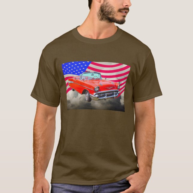 Chevrolet 1957 Bel Air och US-flagga T Shirt (Framsida)