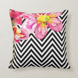 Chevron Blommigt Watercolor Flowers | svart och vi Kudde