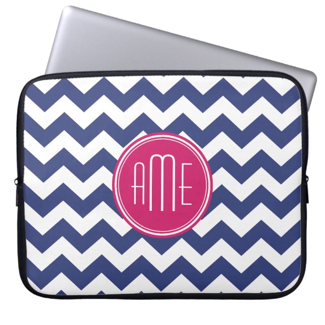 Chevron Mönster med Monogram - marinens Magenta Laptop Sleeve (Framsidan)