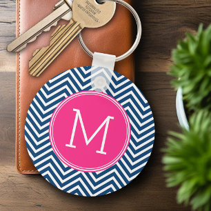 Chevron Mönster med Monogram - marinens Magenta Nyckelring