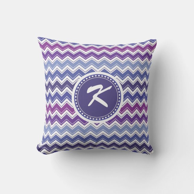 Chevron Tribal ZigZag-mönster i blått och lila Kudde (Framsida)