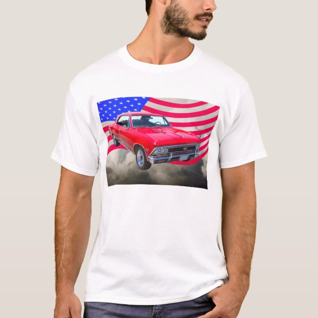 Chevy Chevelle SS 396 med amerikansk Flagga T Shirt (Framsida)