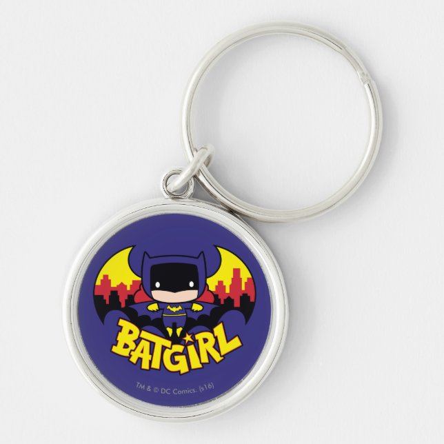 Chibi Batgirl with Gotham Skyline & Logotyp Rund Silverfärgad Nyckelring (Framsidan)