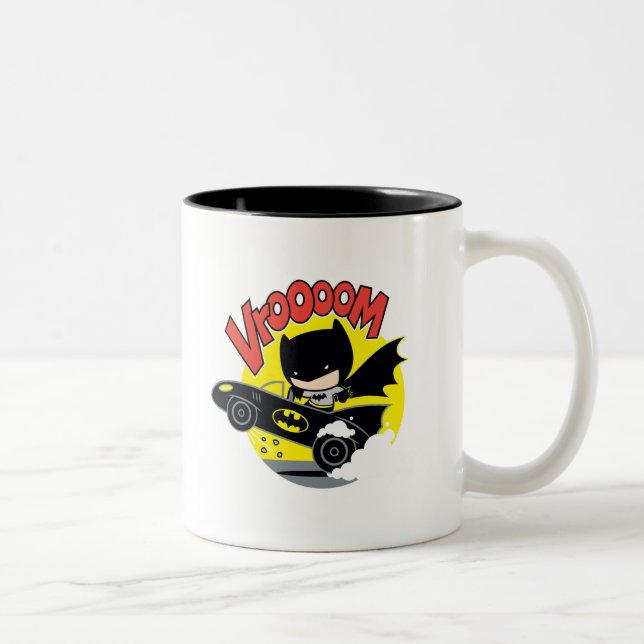 Chibi Batman i Batmobile Två-Tonad Mugg (Höger)