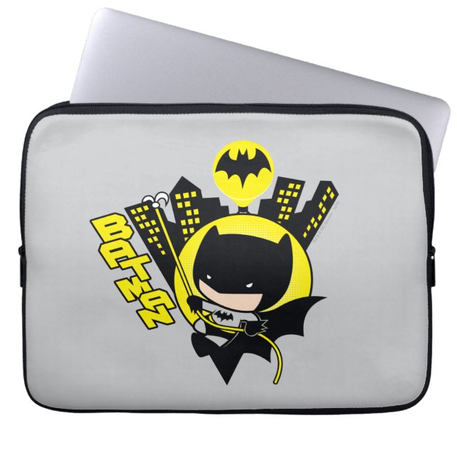 Chibi Batman Scaling the City Laptop Sleeve (Framsidan)