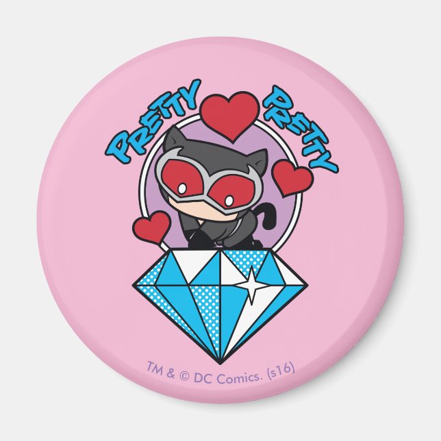 Chibi Catwomen Sitta Atop Large Diamond Magnet (Framsidan)