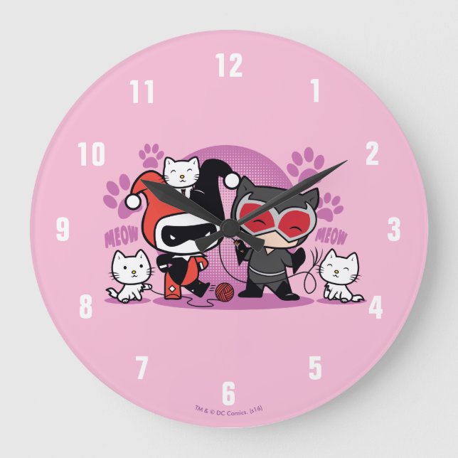 Chibi Harley Quinn och Chibi Catwomen med katter Stor Klocka (Framsida)