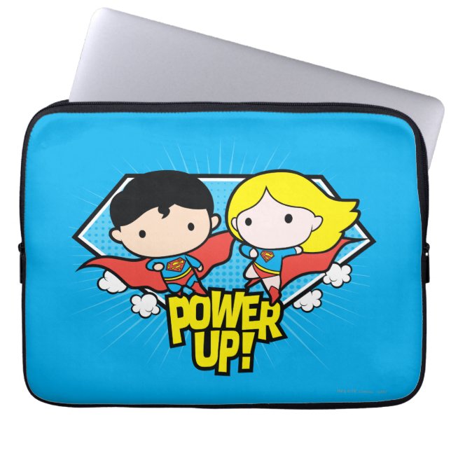 Chibi Superman och Chibi Supergirl Power Up! Laptop Sleeve (Framsidan)