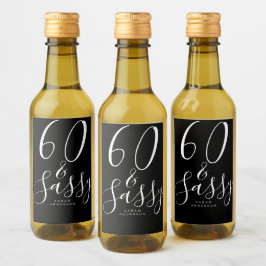 Chic 60 Sassy Black White Namn 60:e födelsedagspre Vinetikett