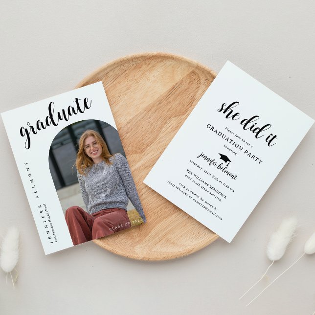 Chic Arch Photo Hon gjorde det som Tassel Studente Inbjudningar (Skapare uppladdad)