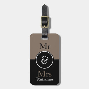 CHIC BAGAGE TAG_MODERN "Herr & Fru" BROWN/BLACK Bagagebricka