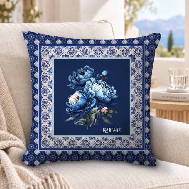 Chic Blå Chinoiserie Blommig Monogrampresent Kudde (Skapare uppladdad)