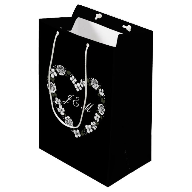 Chic Black and White Floral Wedding Gift Bag (Framsidan Vinklad)