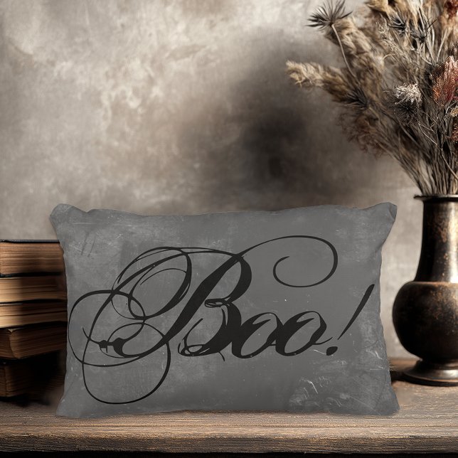 Chic Black Boo Halloween Prydnadskudde (Elegant Script Boo Halloween Throw Pillow)