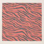 Chic Black Coral Zebra mönstrad Sjal<br><div class="desc">Chic Chiffon scarf med snyggt svart och korall zebra mönstrad. Elegant och modern design. Enbart designad för dig av Lycklig Dolphin Studio. Kontakta oss på happydolphinstudio@outlook.com om du behöver hjälp eller matchande produkter.</div>