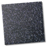 Chic Black Glitter Gnistra Kakelplatta<br><div class="desc">Snyggt Glam Mode Faux Black Glitter Mönster Ceramic Tile. Välj ett enkelt svart glitter-utseende eller använda den här bakgrunden för att anpassa din egen logotyp eller initialer! Observera att detta är ett digitalt glitter och att det inte finns något struktur. Hur söt skulle de svarta plattorna se ut i en...</div>