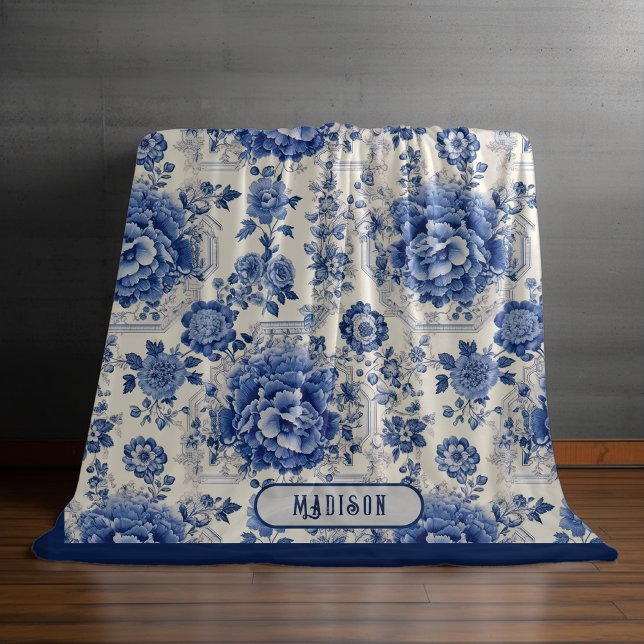 Chic Blåvit blommigt chinoiserie toile monogram Fleecefilt (Skapare uppladdad)